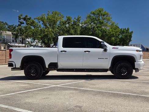 Used 2023 Chevrolet Silverado 2500 LTZ w/ LTZ Plus Package AWD/4WD image 2