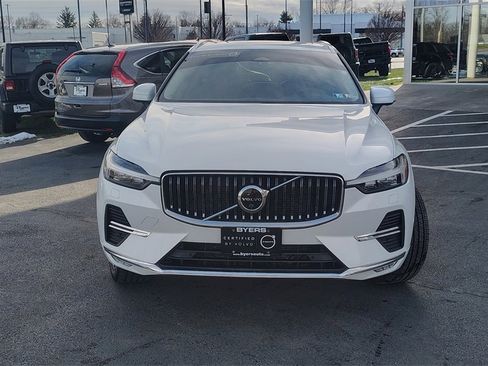 Certified 2023 Volvo XC60 B5 Plus w/ Climate Package image 33