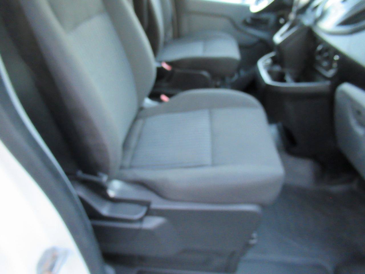 Used 2019 Ford Transit 250 130 Low Roof w/ Exterior Upgrade Package RWD image 9