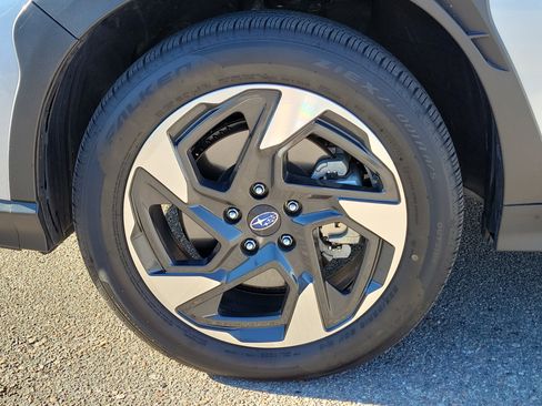 Used 2024 Subaru Crosstrek 2.5i Limited image 9