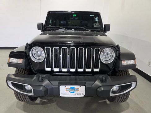 Used 2021 Jeep Wrangler Unlimited Sahara w/ Uconnect 4C Nav & Sound Group image 10