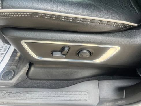 Used 2025 RAM 1500 Laramie w/ Laramie Southwest Edition AWD/4WD image 16
