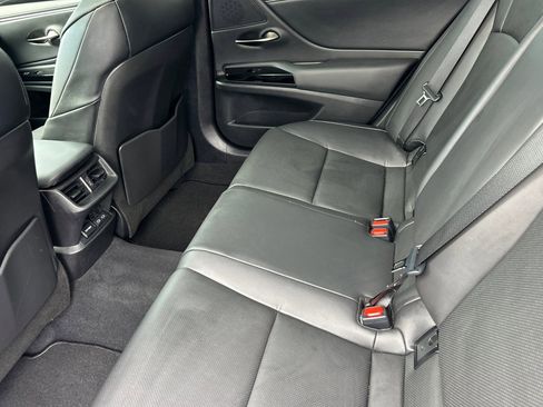Certified 2025 Lexus ES 350 image 27