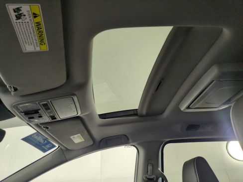 Certified 2024 Honda Odyssey Elite image 21
