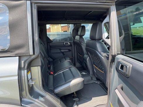 Used 2024 Ford Bronco Badlands w/ Sasquatch Package AWD/4WD image 10