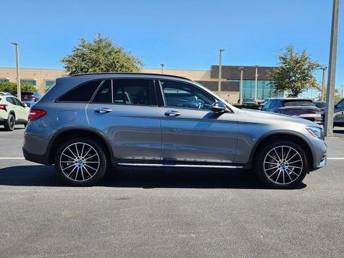 Used 2019 Mercedes-Benz GLC 300 image 7