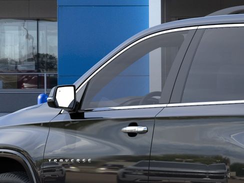 Used 2023 Chevrolet Traverse Premier AWD/4WD image 27