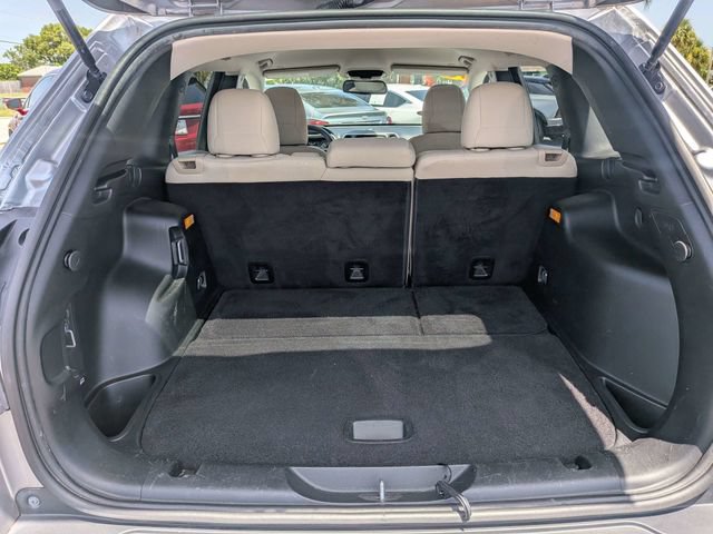 Used 2018 Jeep Cherokee Latitude FWD image 13