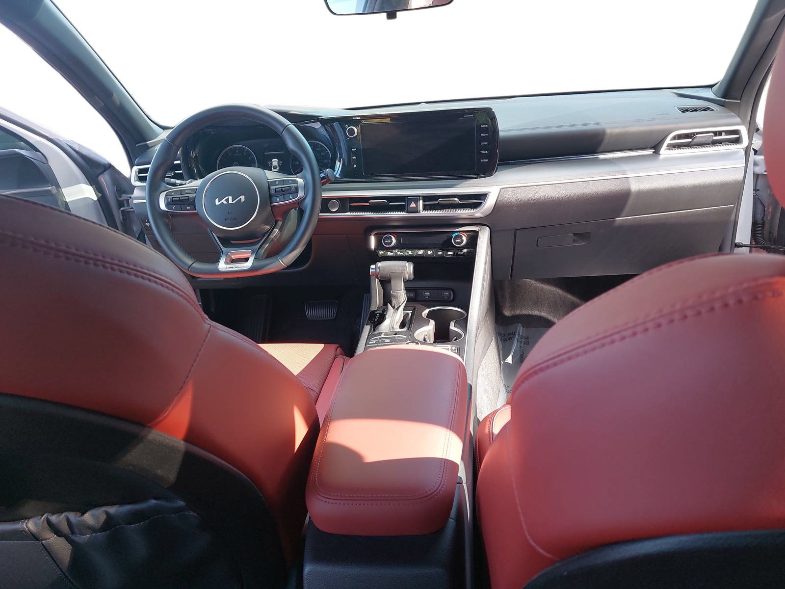 Used 2024 Kia K5 GT-Line w/ GT-Line Premium Package FWD image 9