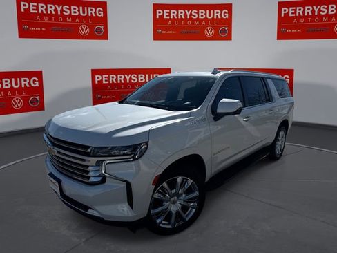 Certified 2023 Chevrolet Suburban High Country AWD/4WD image 1