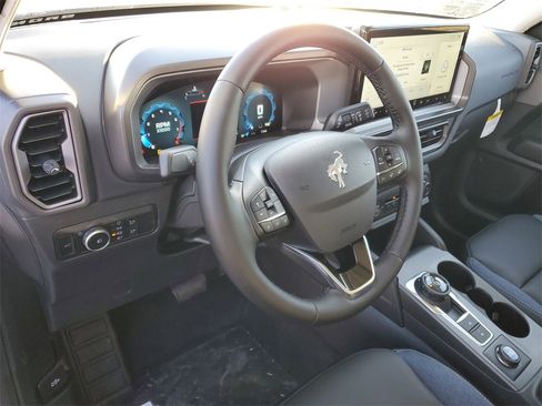 New 2025 Ford Bronco Sport Outer Banks image 11