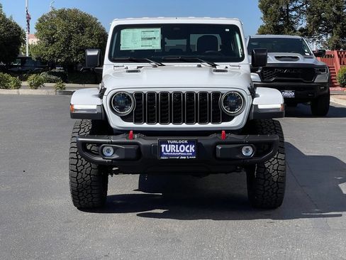 New 2026 Jeep Gladiator Rubicon AWD/4WD image 2