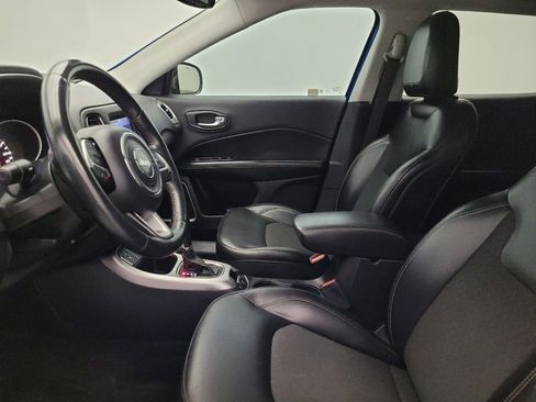 Used 2018 Jeep Compass Latitude w/ Popular Equipment Group image 17