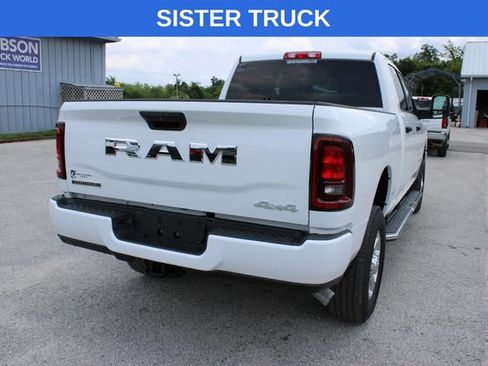 Used 2025 RAM 2500 Big Horn AWD/4WD image 10