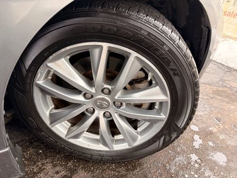 Used 2015 INFINITI Q50 Premium w/ Navigation Package image 41