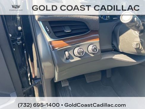 Used 2020 Cadillac Escalade Luxury AWD/4WD image 22