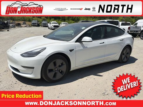 Used 2023 Tesla Model 3 Standard Range RWD image 1