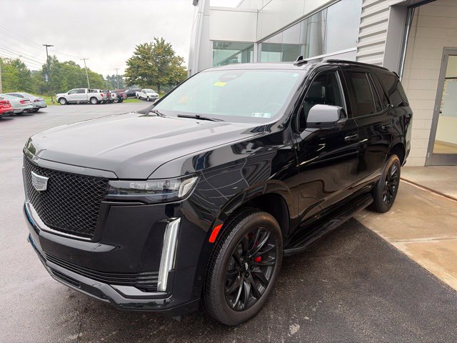Used 2023 Cadillac Escalade Sport Platinum w/ LPO, ONYX Package AWD/4WD image 2