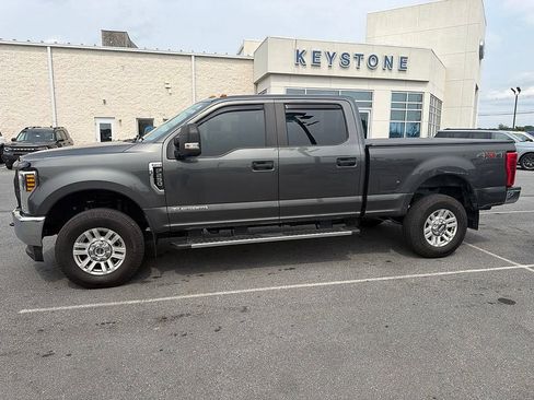 Used 2019 Ford F250 XL w/ STX Appearance Package AWD/4WD image 2