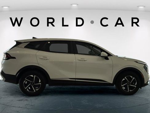 Certified 2025 Kia Sportage LX FWD image 31