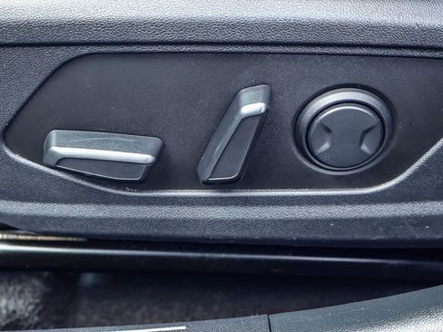 Used 2024 Hyundai Elantra Limited FWD image 13