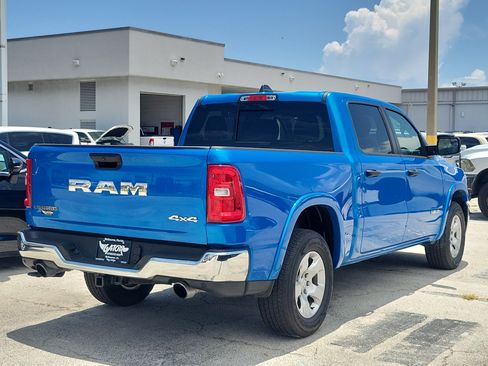 Used 2025 RAM 1500 Big Horn AWD/4WD image 4