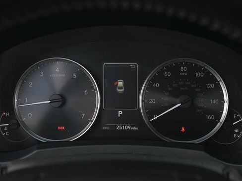 Used 2024 Lexus IS 350 F Sport RWD image 18