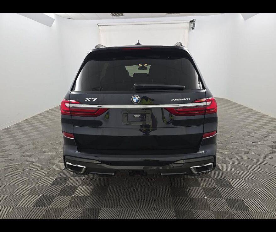 Used 2021 BMW X7 xDrive40i w/ M Sport Package AWD/4WD image 10