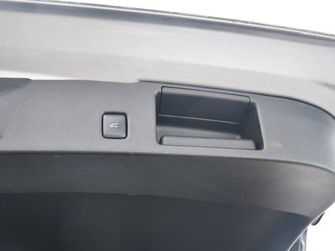 Used 2024 Ford Escape Platinum image 19