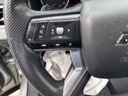 Used 2022 Mitsubishi Outlander ES image 16