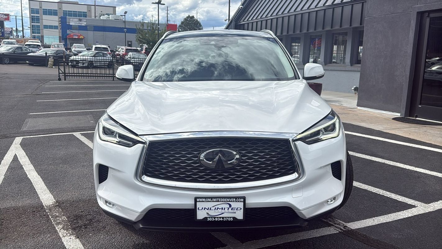 Used 2019 INFINITI QX50 Luxe w/ Navigation Package AWD/4WD image 8
