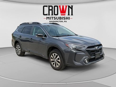 Used 2023 Subaru Outback Premium AWD/4WD image 1