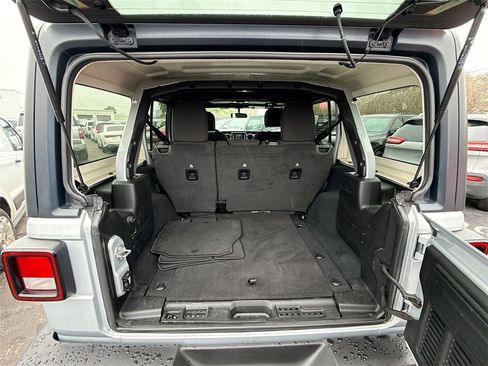 Used 2022 Jeep Wrangler Unlimited Sport image 30