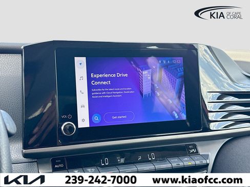 Used 2025 Toyota Camry LE w/ Convenience Package image 30