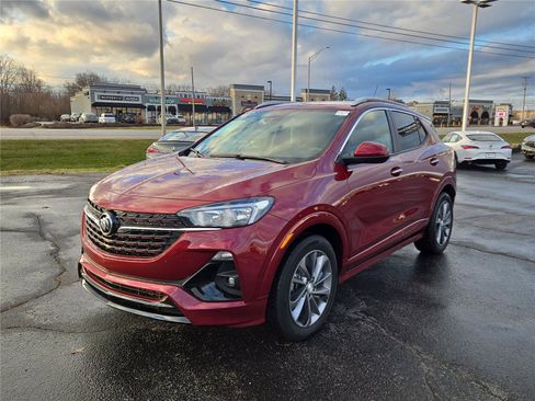 Used 2023 Buick Encore GX Select w/ Sport Touring Package image 2