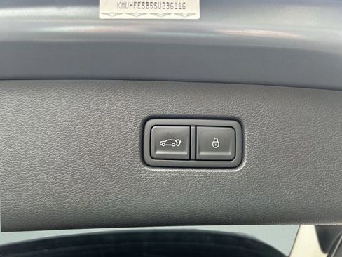 Used 2025 Genesis GV80 2.5T Standard image 16