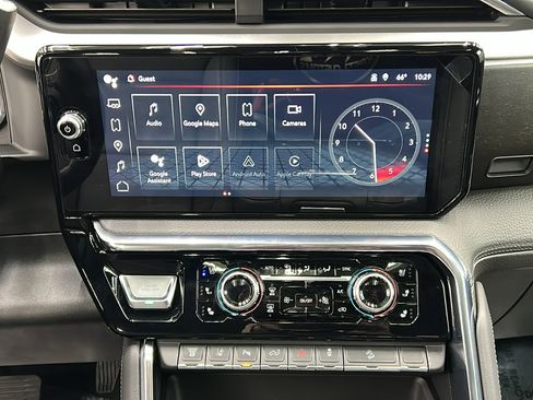 Used 2025 GMC Sierra 3500 Denali image 22