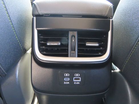 Used 2025 Subaru Outback Onyx Edition AWD/4WD image 31