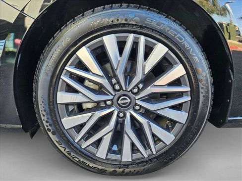 Used 2024 Nissan Altima 2.5 SV image 20