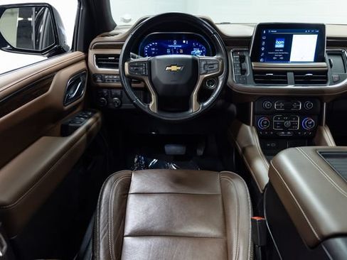 Used 2023 Chevrolet Tahoe High Country AWD/4WD image 3