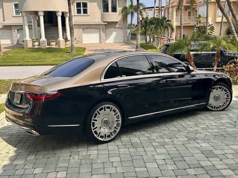 Used 2021 Mercedes-Benz S 580 4MATIC Sedan w/ Warmth & Comfort Package image 9
