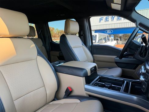 New 2026 Ford F350 Lariat w/ Lariat Premium Package image 19