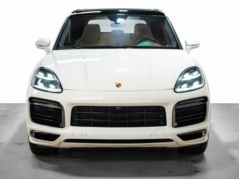 Used 2022 Porsche Cayenne GTS image 4