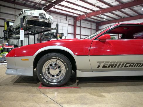 Used 1986 Chevrolet Camaro LT image 3