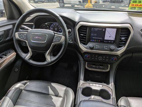 Certified 2023 GMC Acadia Denali w/ Denali Ultimate Package AWD/4WD image 15