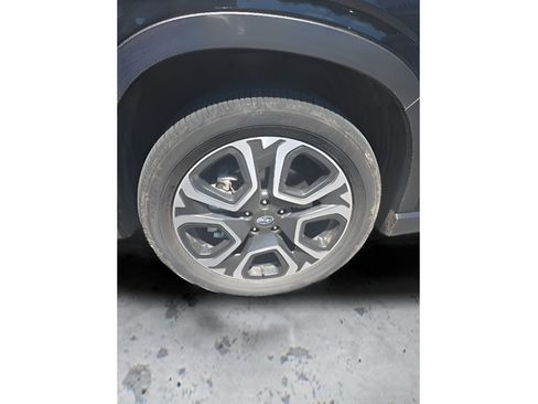 Used 2025 Subaru Ascent Touring w/ Popular Package #2 AWD/4WD image 17