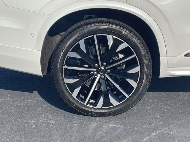 Certified 2026 Volvo XC90 B6 Ultra w/ Protection Package Premier AWD/4WD image 9