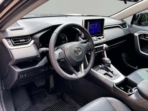 Used 2023 Toyota RAV4 XLE Premium FWD image 18