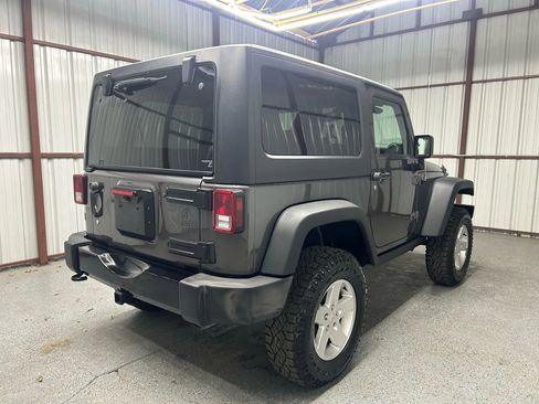 Used 2016 Jeep Wrangler Sport image 6