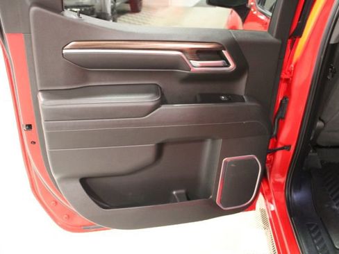 Used 2022 Chevrolet Silverado 1500 LT AWD/4WD image 19